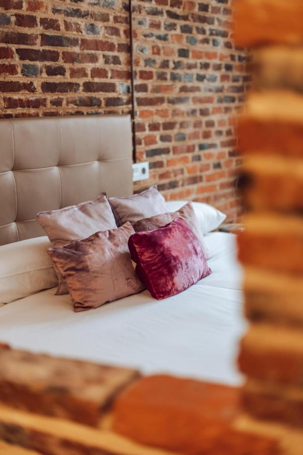 Hotel Albany Ancha León Exterior foto Silk cushions
