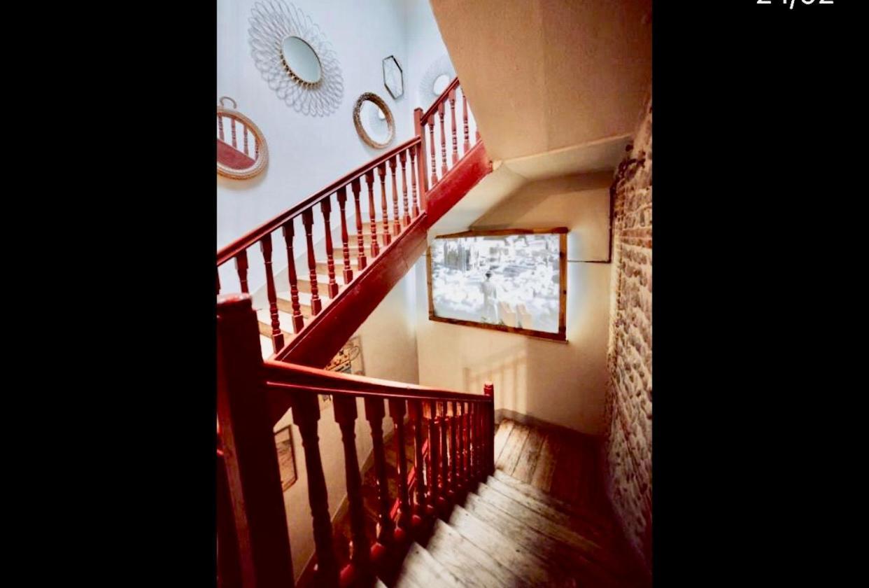 Hotel Albany Ancha León Exterior foto Staircase